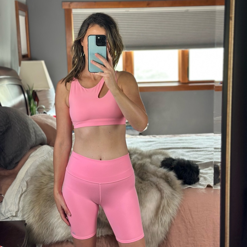 Alo Yoga Pink Workout Set, S/M